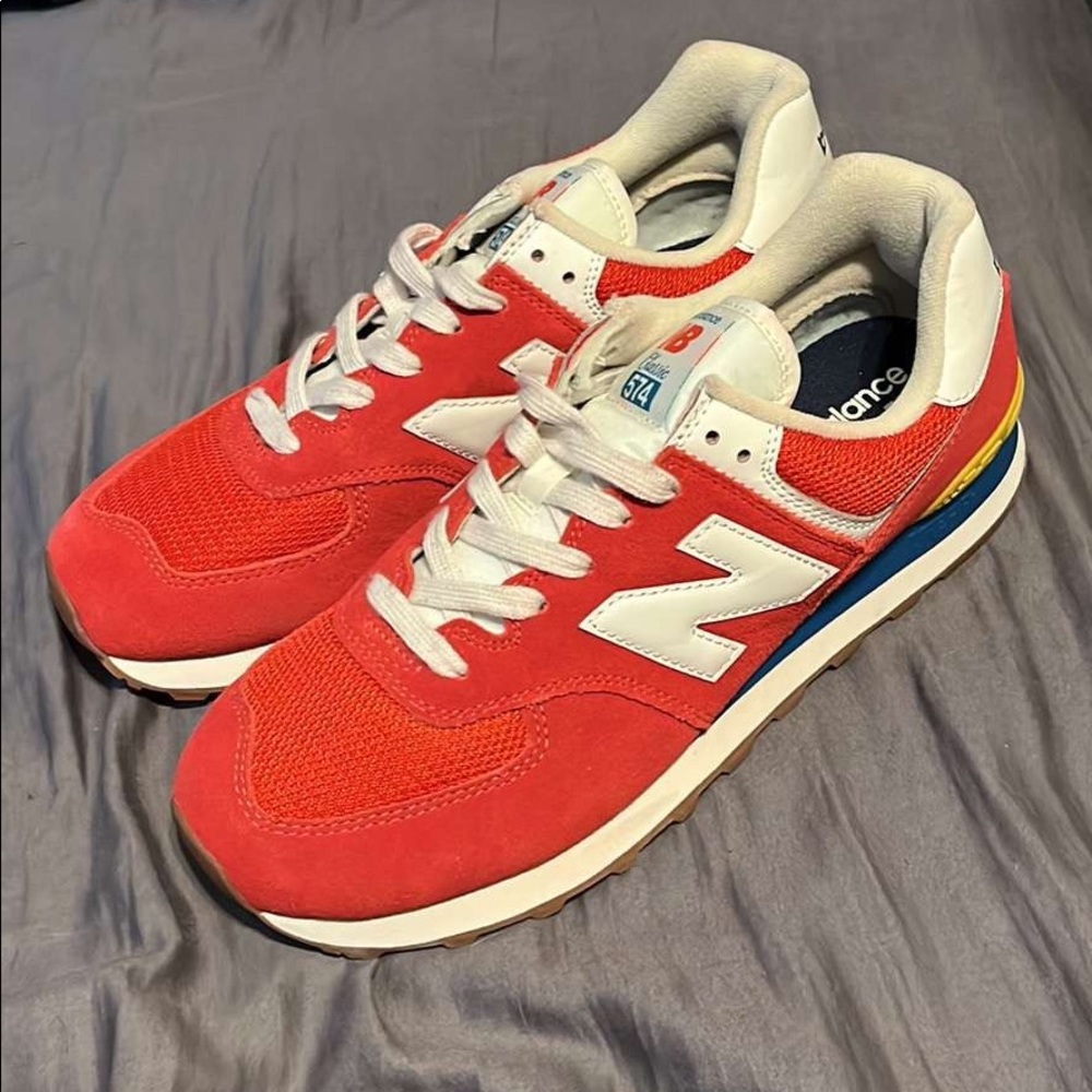 New Mens size 9 New Balance 574